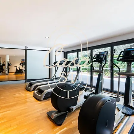Casita 4 - Avec Piscine, Gym & Parking 圣特罗佩